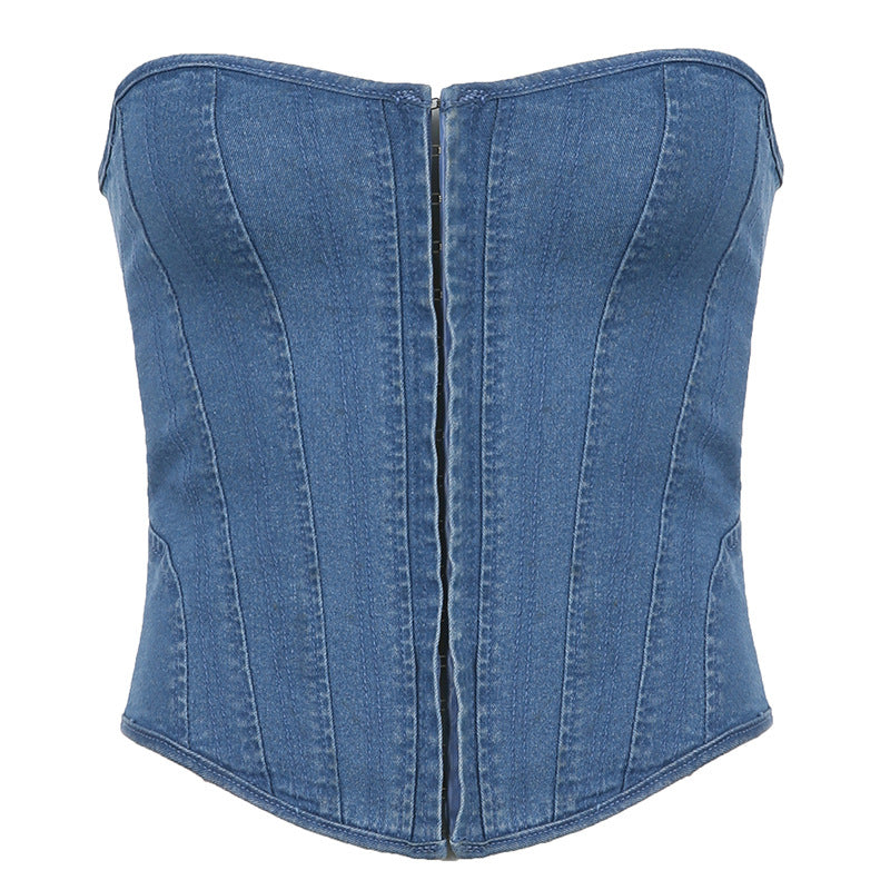 < img src="model.jpg" alt=Women tight daily croset denim