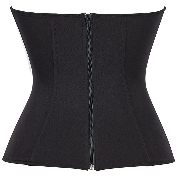 < img src="model.jpg" alt=Croset Top black Adorn your body
