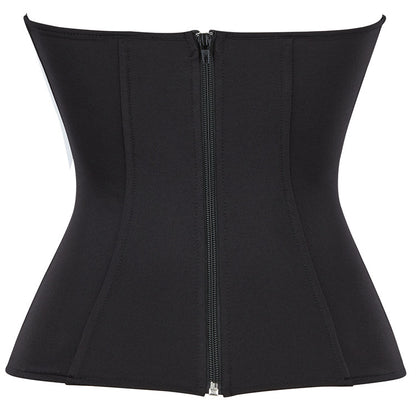 < img src="model.jpg" alt=Croset Top black Adorn your body