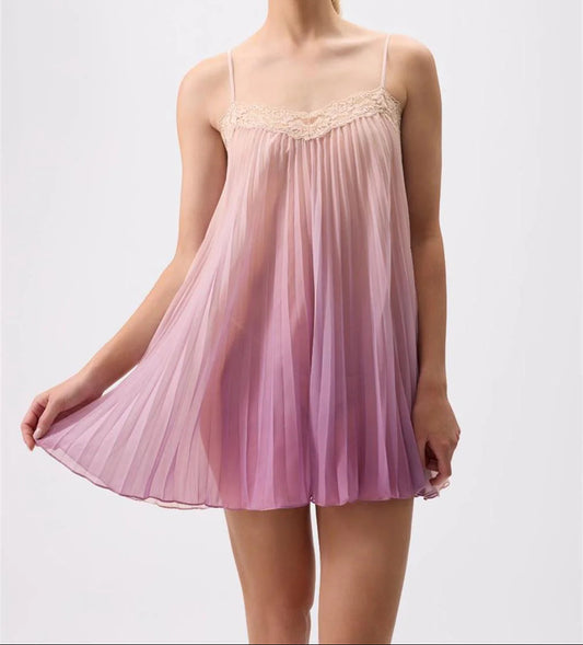< img src="model.jpg" alt=Sheet Nightgown Chiffon Dress