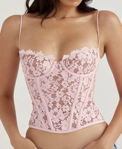 < img src="model.jpg" alt=ROSE LACE UNDERWIRED CORSET&OUTFITS