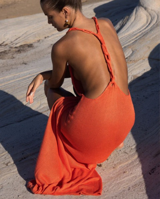 < img src="model.jpg" alt= Summer backless maxi dress